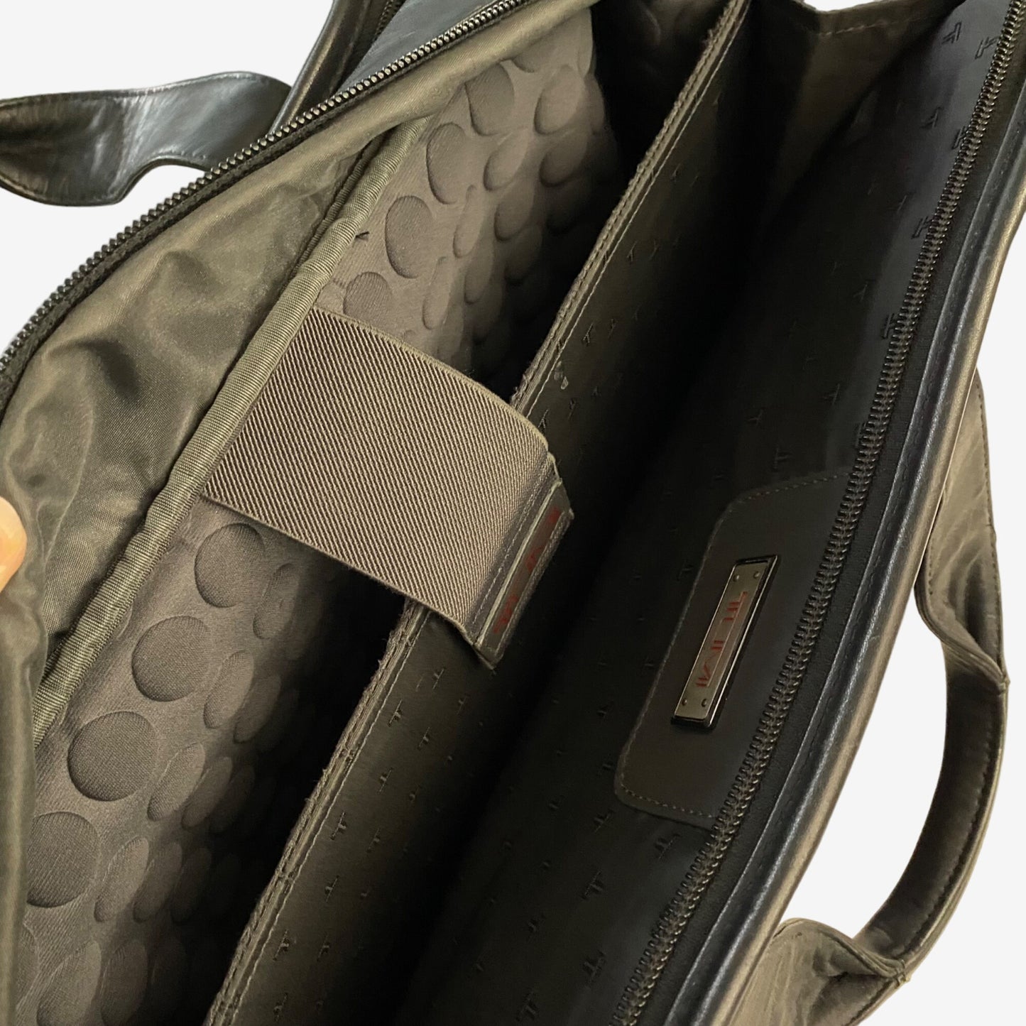 TUMI Black Leather Laptop Briefcase with Multiple Compartments - EUC